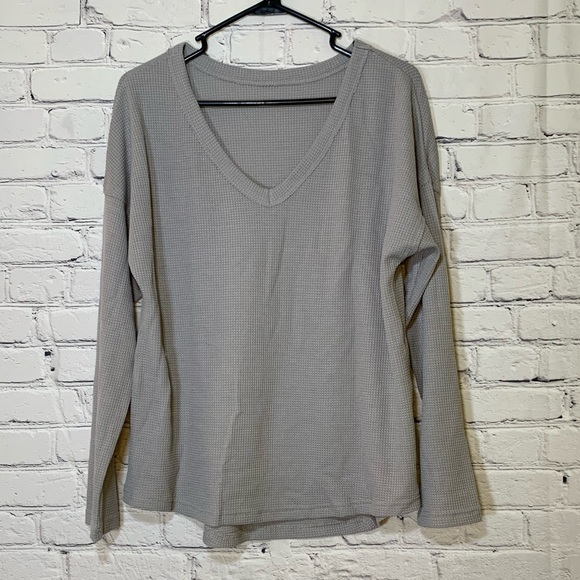 NWOT Women’s Thermal Long Sleeve Shirt Sz L - Picture 1 of 4